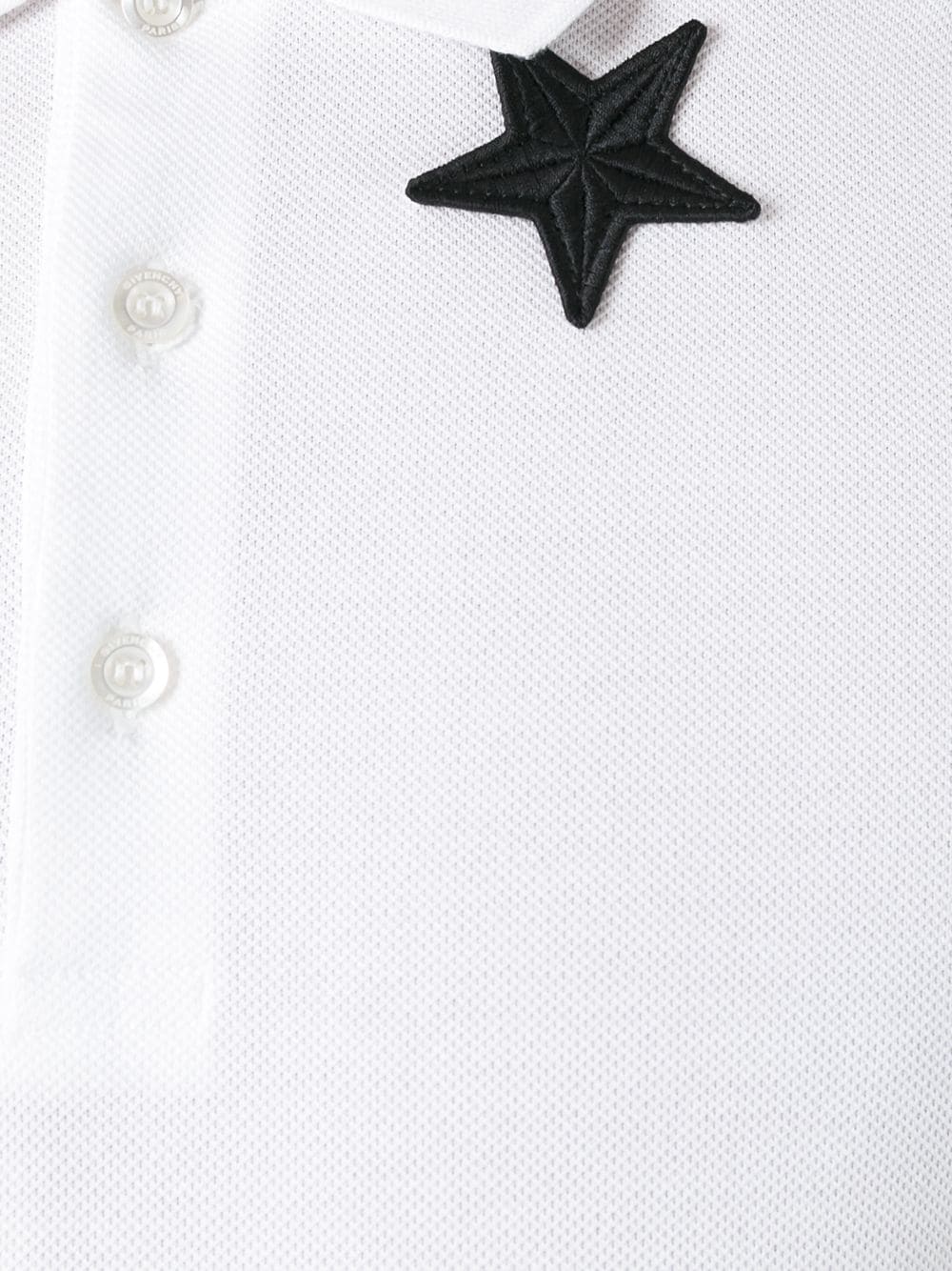 polo-givenchy-blanc-signe